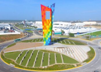 Monumento Ventana al Mundo: Orgullo y Modernidad de Barranquilla